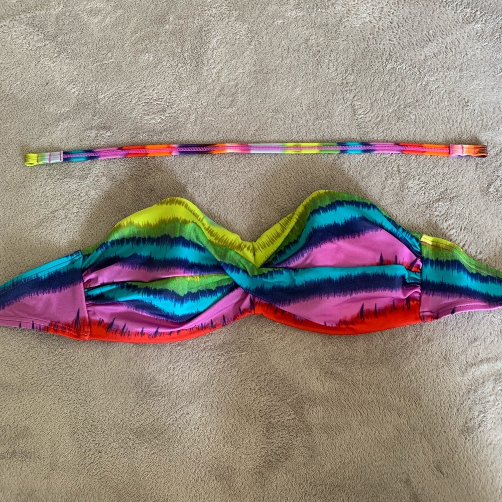 Victoria Secret Push-up BS Top. Can be strapless